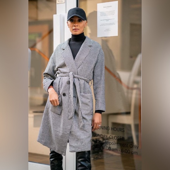 Houndstooth Coat - Picture 1 of 3